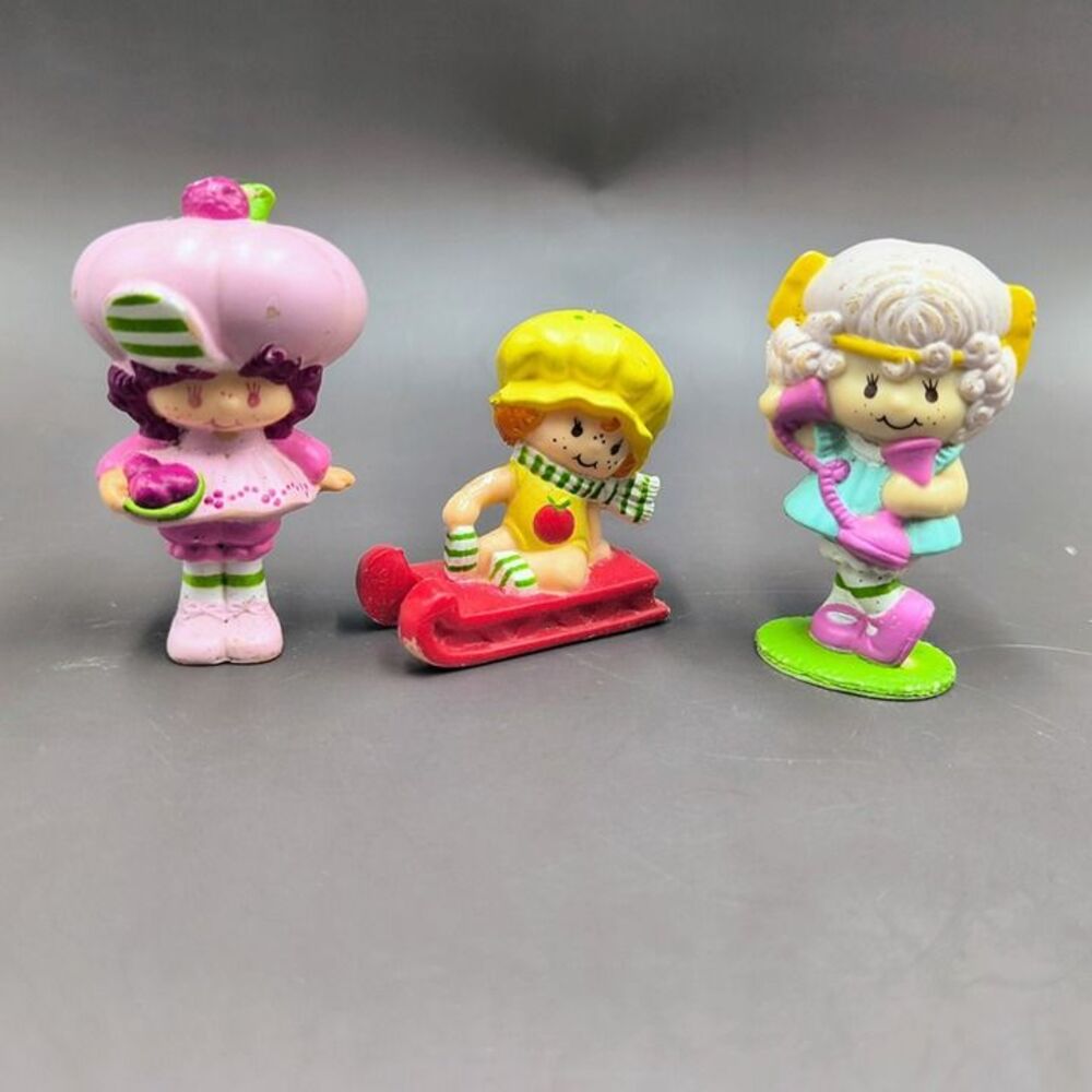 Vintage 1980s Strawberry Shortcake Mini Pvc Figures Tart Dumplin Angel Cake